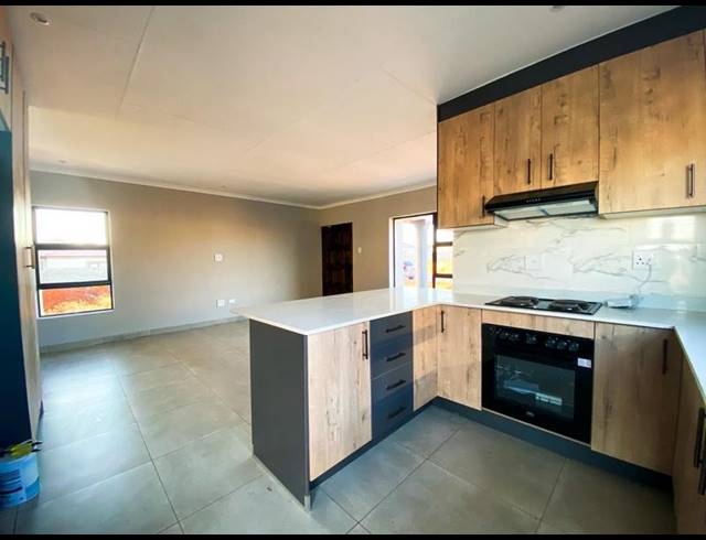 3 BEDROOM HOUSE FOR SALE IN BENDOR